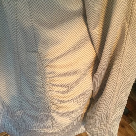 Mondetta plus size jacket - Picture 5 of 5